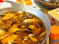 -鑫巴蜀小镇 · 水煮鱼专研店(玉桥店)