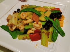 -龙悦湾酒家·八阵鱼生·渔人码头店