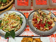 -威记烧嘢·南宁烧烤·超级生牛(绿地店)