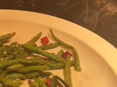 -黑金·寻焰自助百汇(中街店)