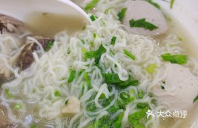 Whole Pork Noodle Soup