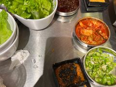 -哈哈碳都·牛肋条无限自助烤肉(台江万达店)