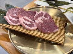 -臻牛烤肉
