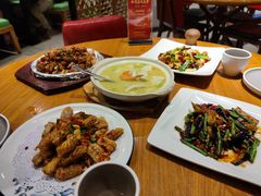 -宴小馆·小海鲜青岛菜(五四广场店)