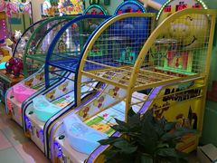 -爱玩嘉年华(龙湖曲江天街店)