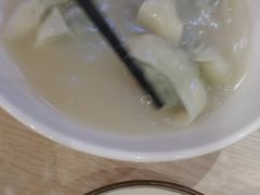 荠菜大馄饨-老上海里弄味道(知春路店)