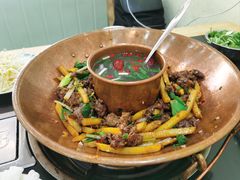 -牛喵喵铜锅牛肉馆