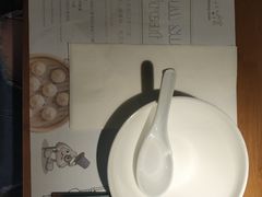 餐具摆设-南小馆(迪士尼小镇店)