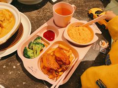 -港丽餐厅(高德置地店)