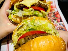 -The Habit Burger Grill 哈比特汉堡(爱琴海店)