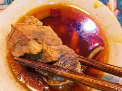 -渝嘴小老弟老火锅(华新村店)