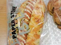 特色肠仔包-PAPER STONE BAKERY(天汇广场店)
