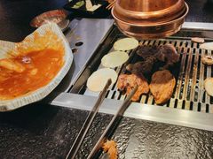 -臻牛烤肉