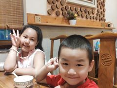 -东来菜馆•手抓海鲜家常菜•海鲜锅贴(鸽子窝店)