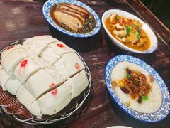 -蓝田九大碗民俗食府(蓝田店)
