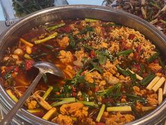 -牟记江湖特色重庆菜鱼蛋青蛙黄鳝海参(巴南区鱼洞鲁能店)