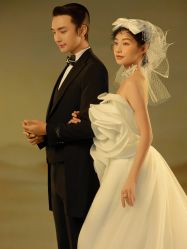 -至臻微拉婚纱摄影