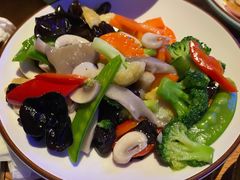 鱼露鲜炒时蔬-暹罗酒肆泰餐厅酒吧