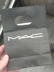 -M·A·C