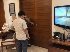 -三亚湾海居铂尔曼度假酒店