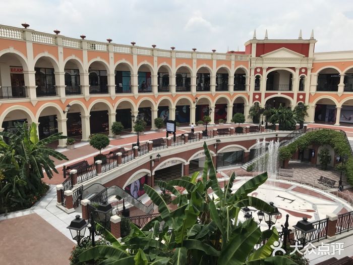 coach(佛罗伦萨小镇店)图片