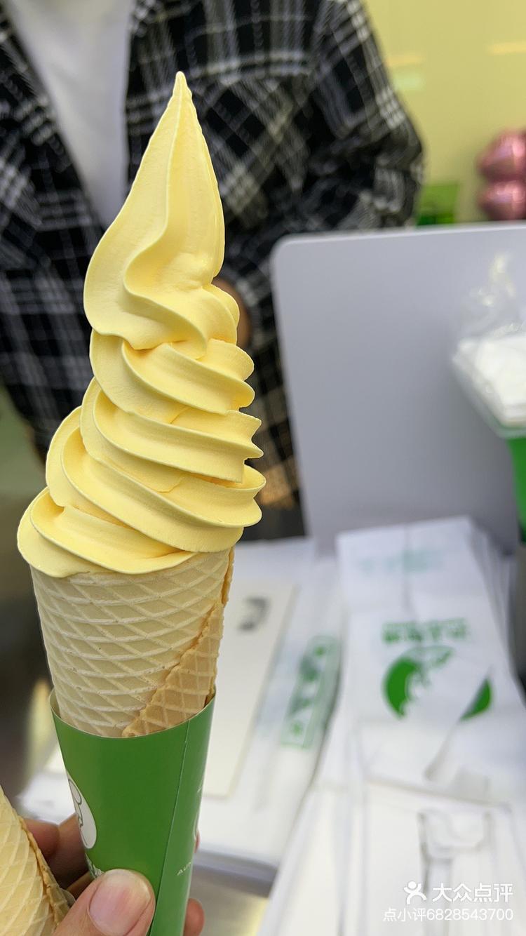 沪上阿姨真的太爱了 香蕉味的冰淇淋