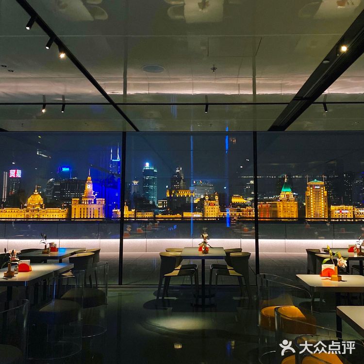 来浦东美术馆可别错过这个顶楼露台餐厅！
