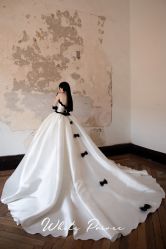 点击看大图 -MuseMarry婚纱(前海嘉里中心店)