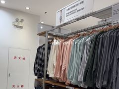 -优衣库(上海金桥国际商业广场店)