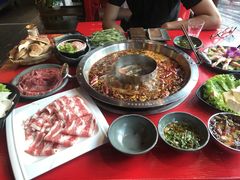 -谭鸭血老火锅(漳州路店)