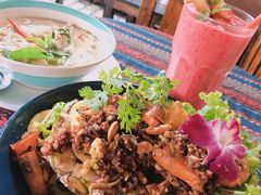-Tikky Cafe