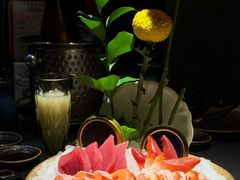 -蟹犇前•帝王蟹雪蟹(陆家嘴店)