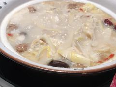 -三人行骨头王火锅(长寿店)