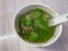 田七肉饼汤-飞燕肠粉