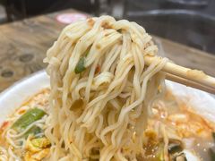 -二钢串叔麻辣烫(华龙大厦店)