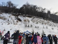 -鳌山滑雪度假区