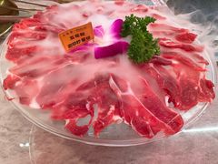 会冒烟的五花趾-三头牛·潮汕牛肉生蚝火锅 (夏湾店)