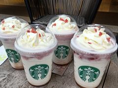 -星巴克(杭州临平银泰城B1店)