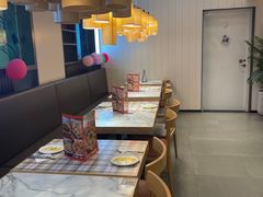 -菲滋意式餐厅(临海银泰店)