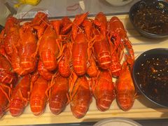 肥肥蒸虾-肥肥虾庄·金牌油焖大虾(江汉路黄鹤楼联名店)