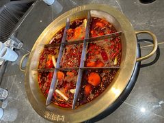 九宫格中辣锅-长嘉·河图火锅(长嘉汇江景旗舰店)