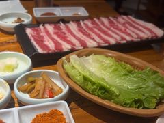 -小花花炭火烤肉·十五年延吉风味(左家庄店)
