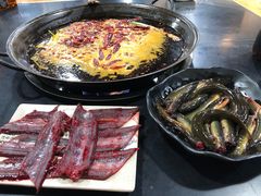 -铜元老码头鳝鱼火锅