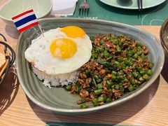泰国双蛋打抛饭-mango tree芒果树泰国餐厅(青岛万象城店)