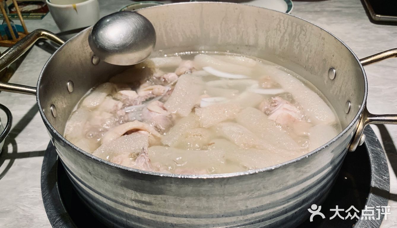 是不是大家请外地同学吃饭都是这老三样[笑哭]
