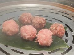 自家手打猪肉丸子-碗中海·蒸汽海鲜·桑拿鸡(岭南天地店)