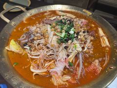 -张翻越·川渝冒菜·武汉黑鸭煲(城北万象城店)