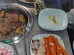 -金滏山烤肉·海鲜·火锅自助餐厅(襄阳万达店)