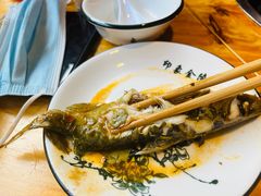 黄辣丁鲜鱼锅-小小河边鱼(天润城店)