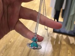 -Vivienne Westwood(上海来福士广场店)